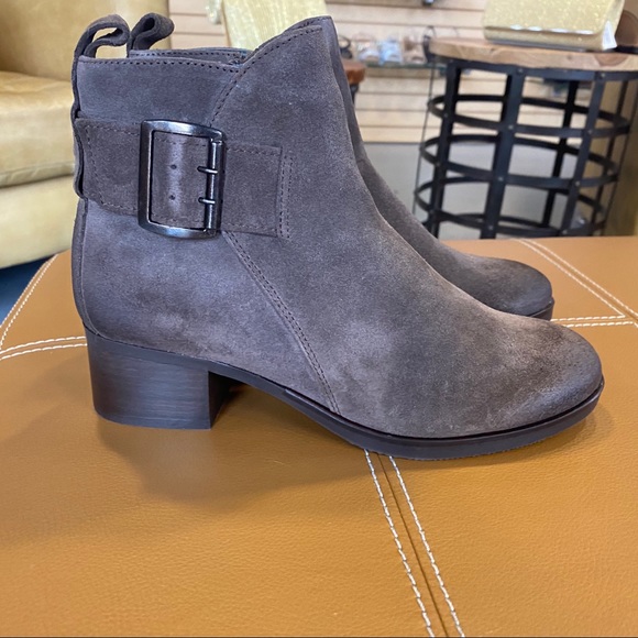 Clarks | Shoes | New Clarks Mila Charm 